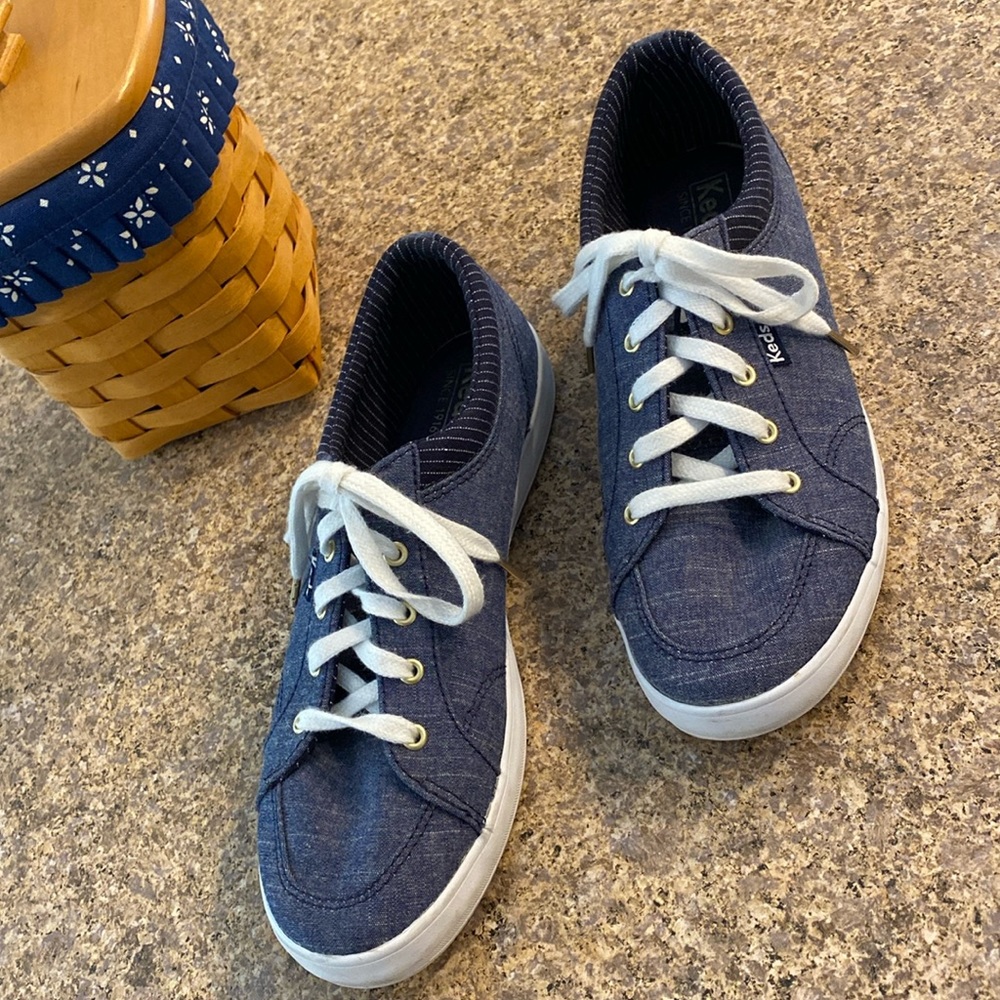 Ked’s Dream Foam Memory Blue Lace up Sneakers Size 7 GUC